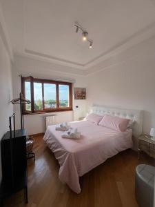 Voodi või voodid majutusasutuse Cassia with terrace 20 minutes from San Pietro toas +8 fotot