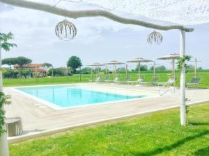 Πισίνα στο ή κοντά στο Agriturismo La Contadina Appartamenti