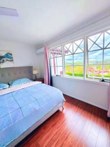 Postel nebo postele na pokoji v ubytování Yaka room