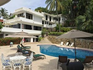 Photo de la galerie de l'établissement Villa Costa Chica Comodisimo piscina gigante jardines, à Acapulco