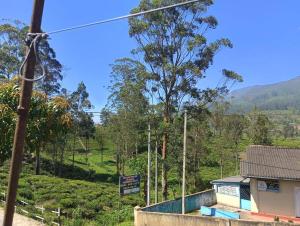 BogawantalawaMount Queens的田野景度假屋