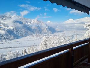Üldine mäevaade või majutusasutusest Ferienwohnung La Wurm mit privatem Whirlpool pildistatud vaade +13 fotot