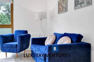 Et opholdsområde på Spacious 2 BR Apartment - 2 Minutes to Station - 10 Minutes to Harry Potter Studios - 30 Minutes to London Euston - Ideal for Families & Business - Free Parking