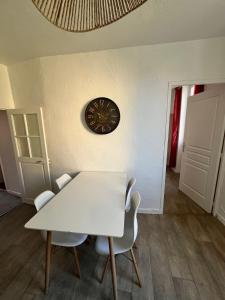 Fotografie z fotogalerie ubytování Charmant T3 en Provence, lumineux et tout confort v destinaci Mane