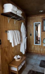 Φωτογραφία από το άλμπουμ του Charming Pet-Friendly Accommodation on a Beautiful Property near Caney Fork, Tennessee σε Gordonsville