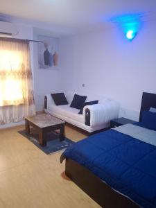 Ένα ή περισσότερα κρεβάτια σε δωμάτιο στο Short let apartments Lekki Ajah Lagos