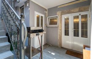 Φωτογραφία από το άλμπουμ του Awesome Apartment In Vodnjan With Wifi σε Vodnjan