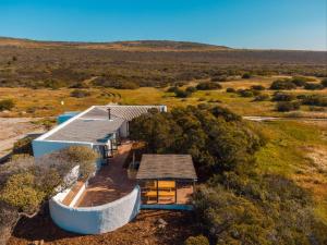 ダーリングにあるRondeberg Farmsの畑中の建物の頭上