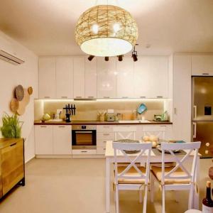 Kuchyň nebo kuchyňský kout v ubytování Colors of Mykonos, Ano Mera Apartment