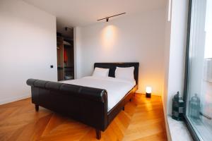 Posezení v ubytování Skyline Penthouse Cluj Cozy & Warm Terasă Panoramică Self Check-in