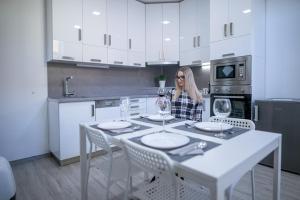 Kuchyň nebo kuchyňský kout v ubytování AApartman Exclusive - free parking + 9 fotografií