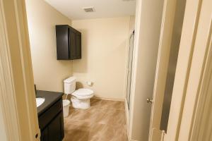 Ένα μπάνιο στο Hummingbird Haven 1