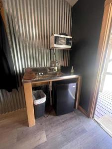 Fotografie z fotogalerie ubytování Picturesque Cabin with Lovely Hiking Trails in Indiana v destinaci Stony Lonesome