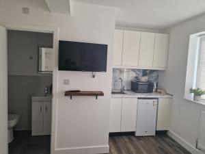 Η κουζίνα ή μικρή κουζίνα στο Albion's House room nr2 +5 φωτογραφίες