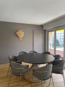 Χώρος καθιστικού στο Appartement Meudon la Forêt Centre Vélizy