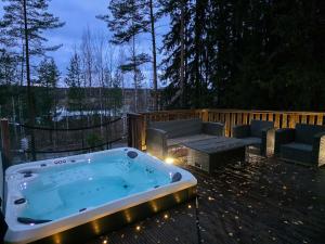 Φωτογραφία από το άλμπουμ του Villa Himosputteri 2 - 8hlö, Keski-Himos σε Jämsä