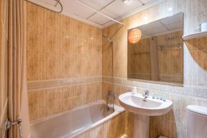 Koupelna v ubytování Bungalows Imperial Park Unitursa + 24 fotografií