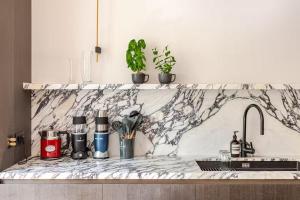 Fotografie z fotogalerie ubytování Luxury apartment next to Eiffel Tower in the center of - Paris v Paříži + 50 fotografií