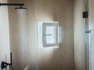 Ένα μπάνιο στο Amazing views in mykonos +13 φωτογραφίες