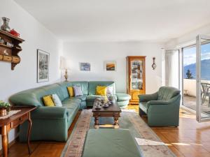 Istumisnurk majutusasutuses Apartment Vermala Soleil B 13 by Interhome