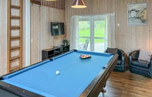 Τραπέζι μπιλιάρδου στο Beautiful Home In Idestrup With Sauna