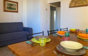 Posezení v ubytování Stunning Apartment In Murlo With Wifi