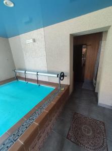 Bazén v ubytování Sauna house in Parnu nebo v jeho okolí