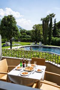 Jídlo v apartmánu nebo okolí