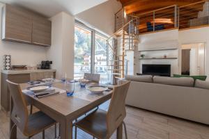 Imagen de la galería de Appartamento Jubilant, en Comano 22 fotos más