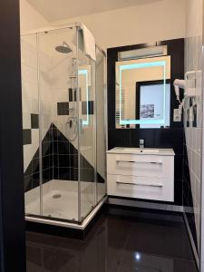 Koupelna v ubytování Apartmán Kaiser + 133 fotografií