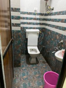 Φωτογραφία από το άλμπουμ του Hotel Shiv Mahima σε Rīngas +17 φωτογραφίες