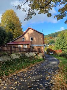 Φυσικό τοπίο κοντά σε αυτή η εξοχική κατοικία