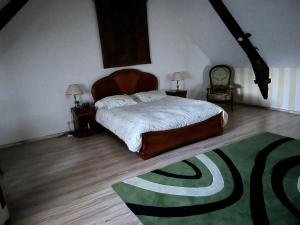 Ένα ή περισσότερα κρεβάτια σε δωμάτιο στο le havre de la reynie