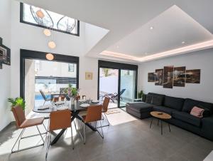 Posezení v ubytování R-58 New Luxury