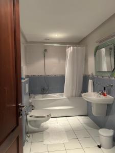 Ένα μπάνιο στο Ton Logement Tunis