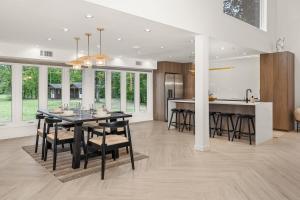 Η κουζίνα ή μικρή κουζίνα στο Great Lodge at Carter Bridge Estate