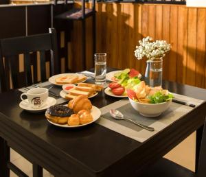 Đồ ăn tại/gần khách sạn +36 ảnh