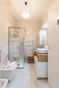 Ένα μπάνιο στο PrimoPiano - Brusuglio B