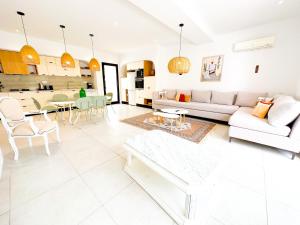 Χώρος καθιστικού στο Residence Jannet 2 Luxury Seaside 3 bedrooms