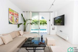 Μια τηλεόραση ή/και κέντρο ψυχαγωγίας στο Le duplex du Golden Tulip