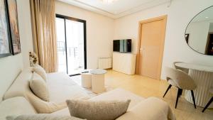 Χώρος καθιστικού στο New Central and luxury In Jardins de Carthage