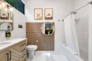 Vannituba majutusasutuses Treetop Lodge - 2 Homes on one Property! +70 fotot