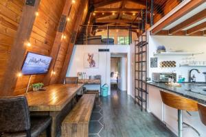 O bucătărie sau chicinetă la The A-Frame