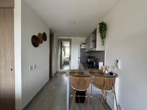 Una cocina o cocineta en Apartamento cerca al mar santa Marta- santamarina-614