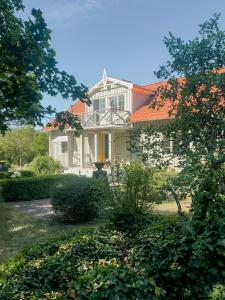 Κήπος έξω από το Charming Artist's House In Söderåkra