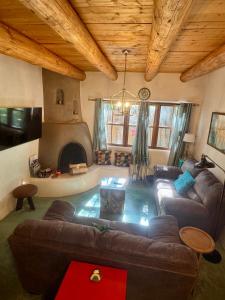 Fotografie z fotogalerie ubytování Cozy & Relaxing Near Taos Plaza v destinaci Taos