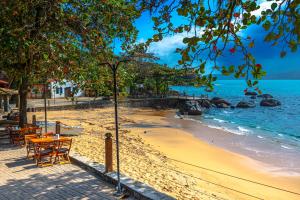 Loodusmaastik kodumajutuse lähedal