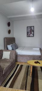 En eller flere senge i et værelse på Tajnilla stays