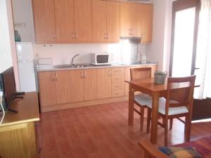 A kitchen or kitchenette at Apartamento Prado