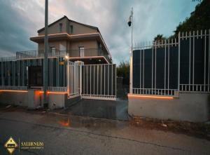 Το κτήριο όπου στεγάζεται  το ξενοδοχείο